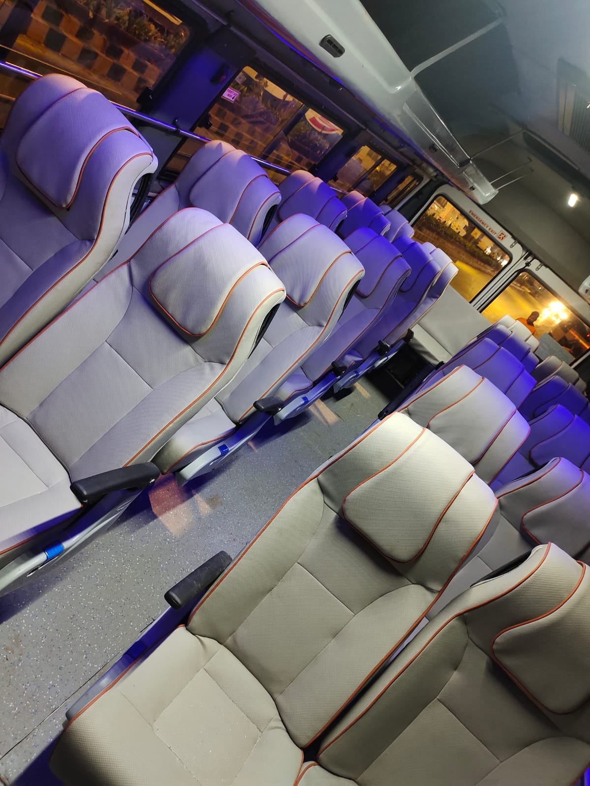 Tempo Seats